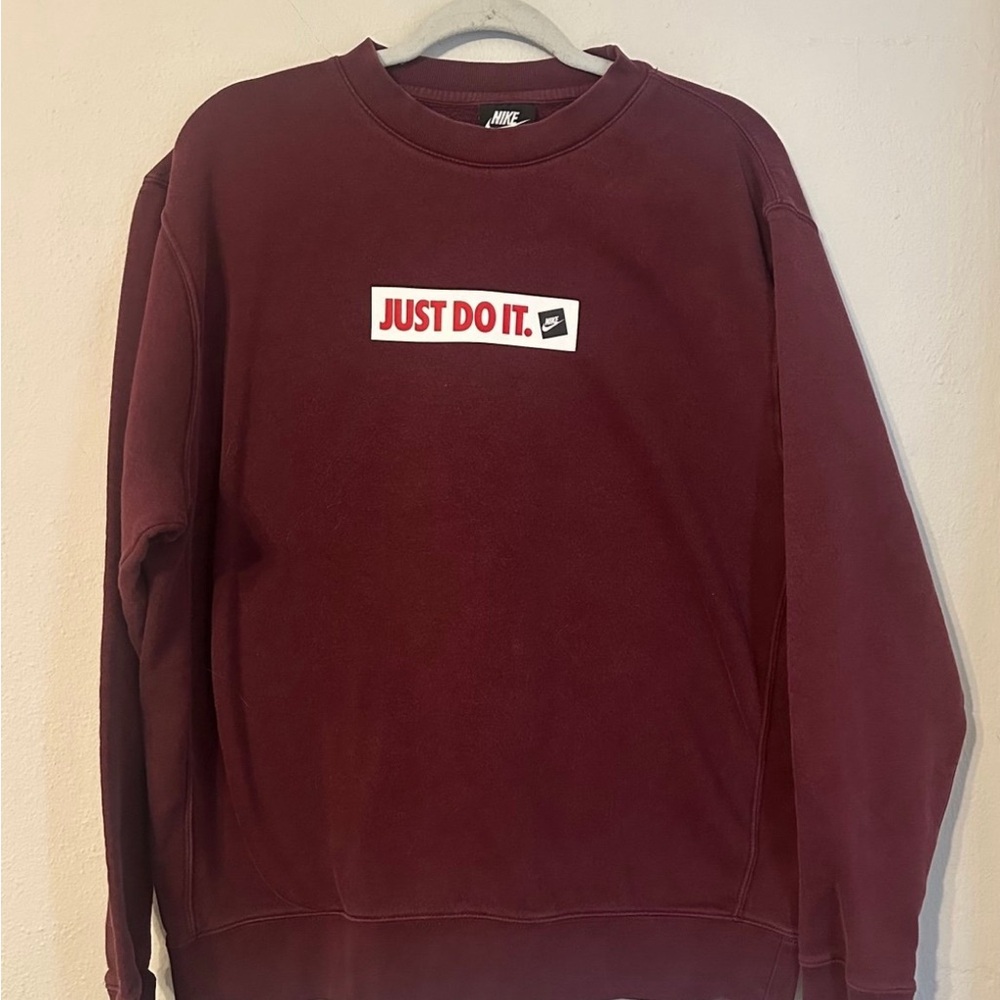 Nike Burgundy Crewneck Size Large